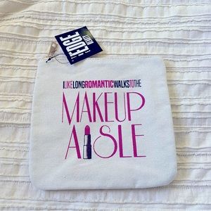 NWT cloth makeup bag